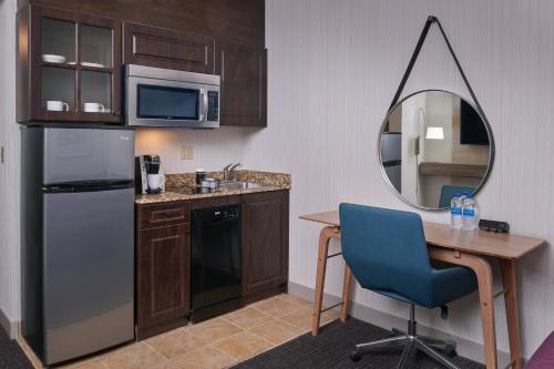 Delta Hotels by Marriott Detroit Novi - image 11