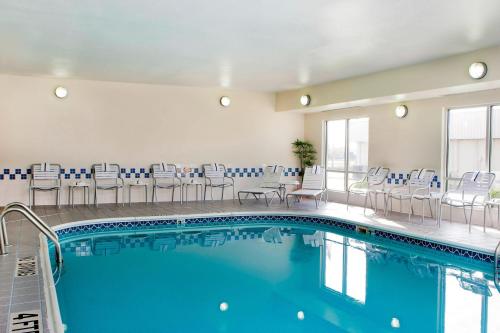 Fairfield Inn & Suites by Marriott Champaign in Champaign, USA