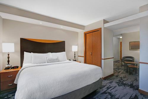 Fairfield Inn and Suites Carlsbad - image 7