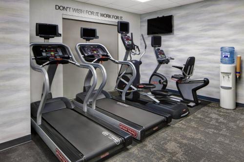 Fairfield Inn and Suites Carlsbad - image 9
