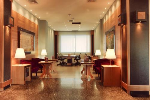 Ruang bersama/area TV, Ramada by Wyndham Princess Georgetown in Georgetown