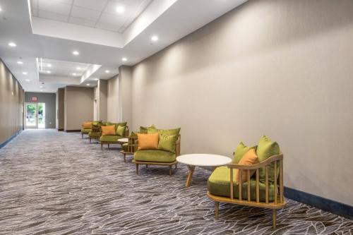 Fairfield Inn & Suites by Marriott Dallas Plano/Frisco - image 8