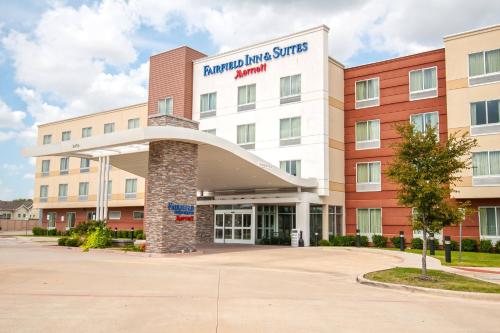 Fairfield Inn & Suites by Marriott Dallas Plano North - image 11