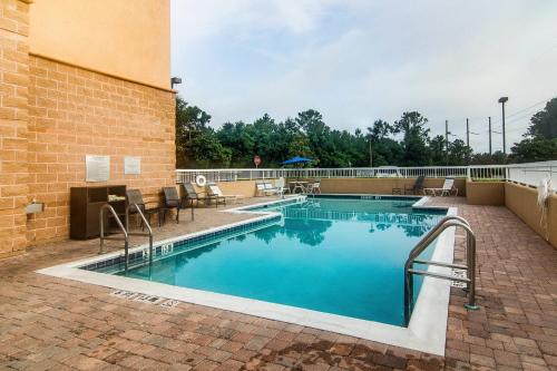 Fairfield Inn & Suites Palm Coast I-95 - image 12