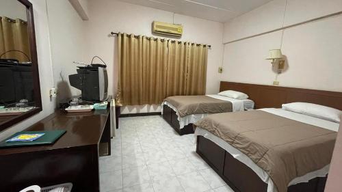 Thaen Thong Hotel Room Type - Twin Room with Private Bathroom