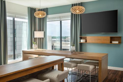 Element Iowa City Element Iowa City