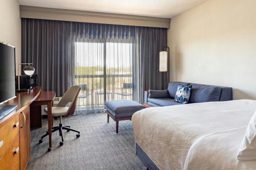 Courtyard Tampa Westshore/Airport - image 6