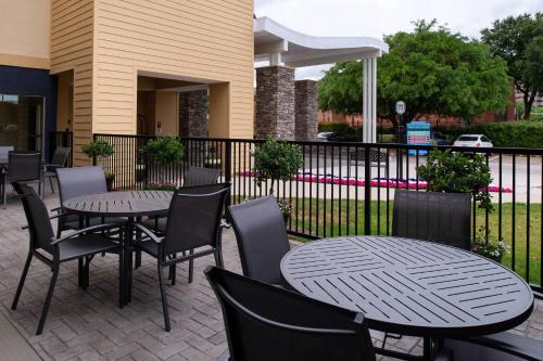 Fairfield by Marriott Inn & Suites Arlington Near Six Flags - 편의 시설/서비스