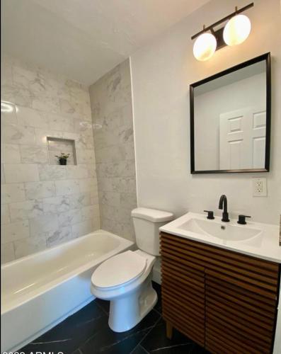 Central Phoenix, great for kids & pets, big backyard!, Phoenix (foto 2)