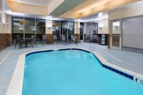 Fairfield Inn & Suites by Marriott Lexington East/I-75 - image 8
