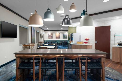 Fairfield by Marriott Inn & Suites Jefferson City - 레스토랑