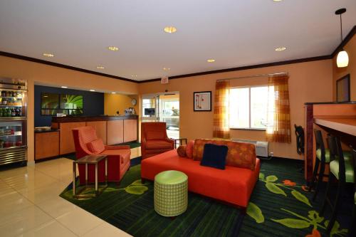 Fairfield by Marriott Inn & Suites Jefferson City - 로비