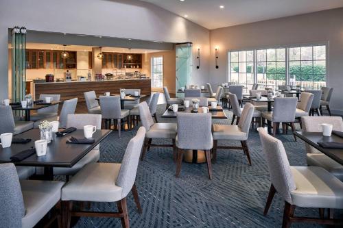 Delta Hotels by Marriott Norfolk Airport - image 7