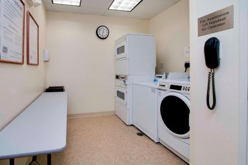 Fairfield Inn & Suites by Marriott Clermont Fairfield Inn & Suites by Marriott Clermont