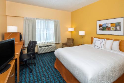 Fairfield Inn & Suites by Marriott San Antonio Airport/North Star Mall - image 11