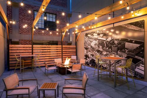 บริการและสิ่งอำนวยความสะดวก, เอลเลเมนต์ โมลีน (Element Moline) in โมลีน (IL)