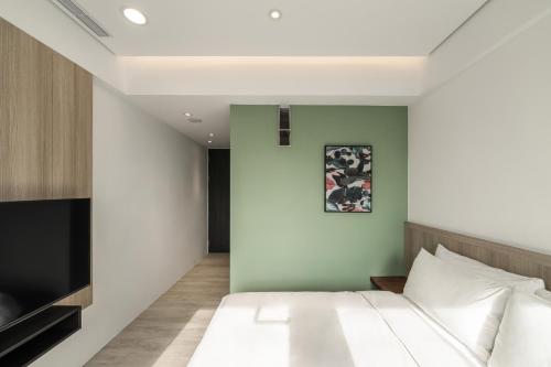 Standard Double Room image 1
