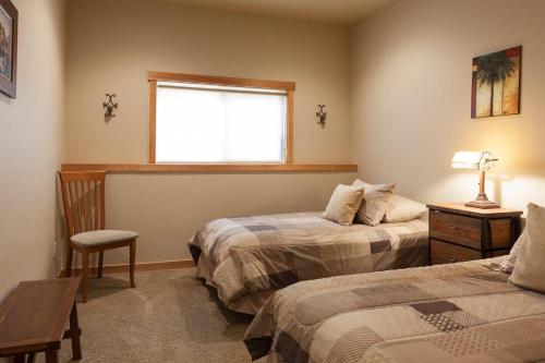 River Scene 30 Day Minimum