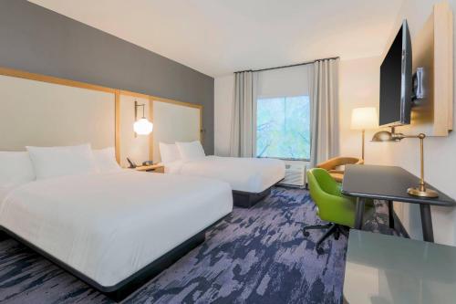 Fairfield Inn & Suites by Marriott Cape Coral/North Fort Myers - image 2
