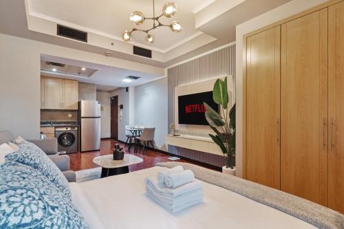 Luxury JLT Studio Lake View Metro & Marina, Dubaï (photo 5)