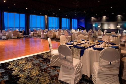 Delta Hotels Edmonton South Conference Centre - image 3