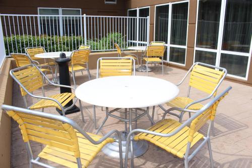 Fairfield Inn & Suites by Marriott Kansas City Liberty - image 10