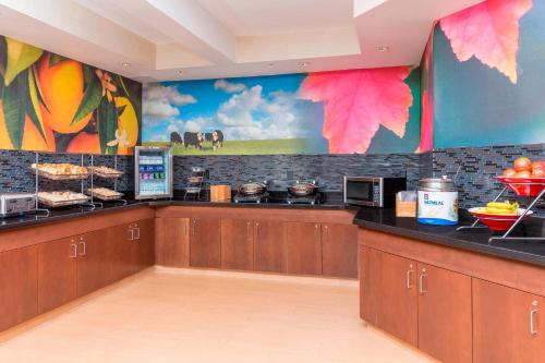 餐飲選擇, Fairfield by Marriott Inn & Suites Kansas City Lee's Summit in 利斯薩米特