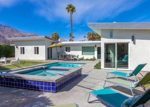 Desert Chill-Pool-Spa-5BR/4BA - image 3