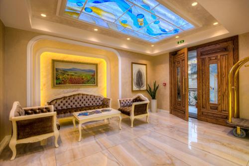 62800090 Lot Boutique Hotel by Hotels and Preference