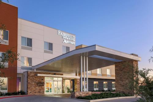 Fairfield Inn & Suites by Marriott Pleasanton in Pleasanton, USA