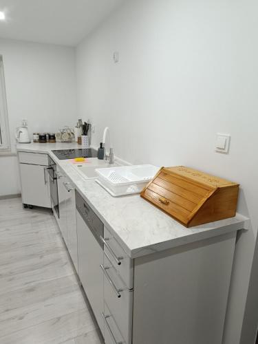 廚房, Kowolove in 班斯卡維茲納