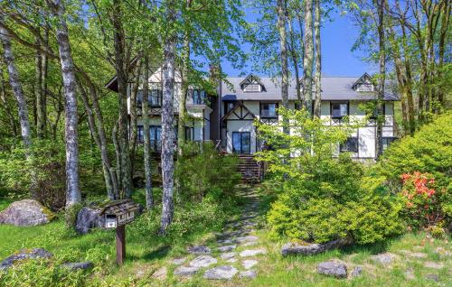 カナリアンホテル