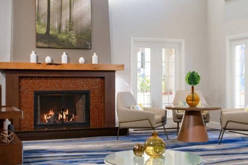 Lobby, Fairfield by Marriott Inn & Suites San Diego Old Town in San Diego Old Town