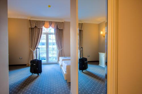 Lot Boutique Hotel - image 5