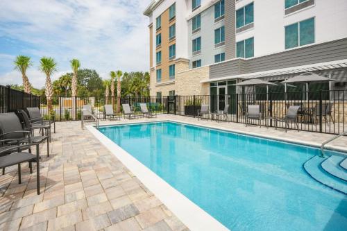 Fairfield by Marriott Inn & Suites Orlando at Millenia - 수영장