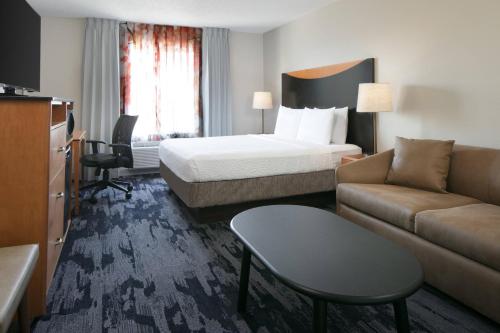 King Room with Sofa Bed