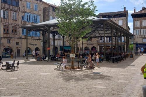 Studio de la Halle. in Figeac