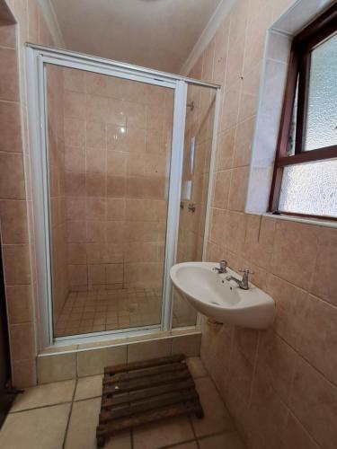 Ikhayalam lodge – Gqeberha, IL