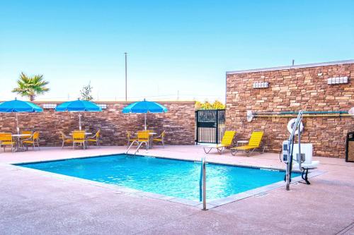 Fairfield Inn & Suites by Marriott San Antonio Brooks City Base - main image