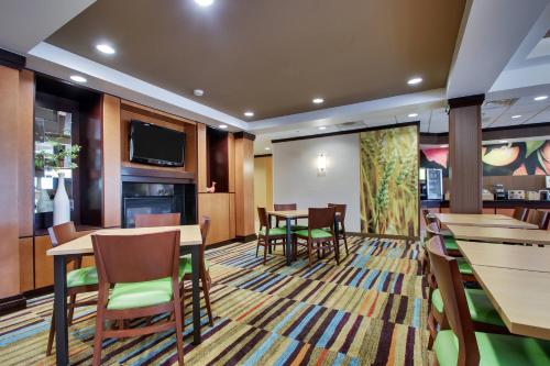 View, Fairfield by Marriott Inn & Suites Ottawa Starved Rock Area in Ottawa (IL)