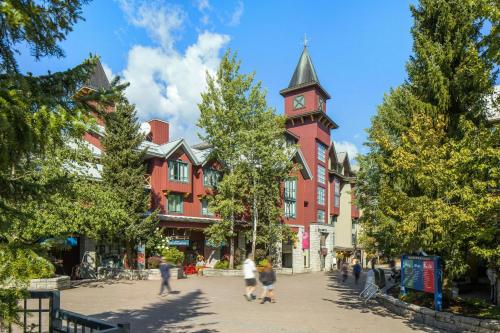 Delta Hotels by Marriott Whistler Village Suites - Whistler Blackcomb