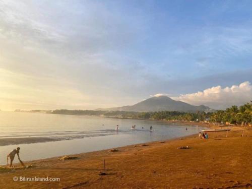 Beachfront Agpangi in Almeria