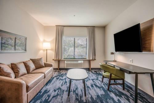 Fairfield Inn & Suites Whitewater - image 8
