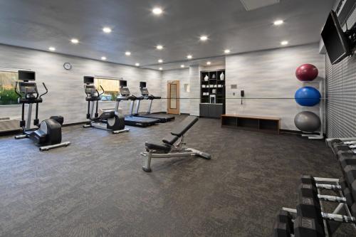 Fairfield by Marriott Inn & Suites Seattle Sea-Tac Airport - image 6