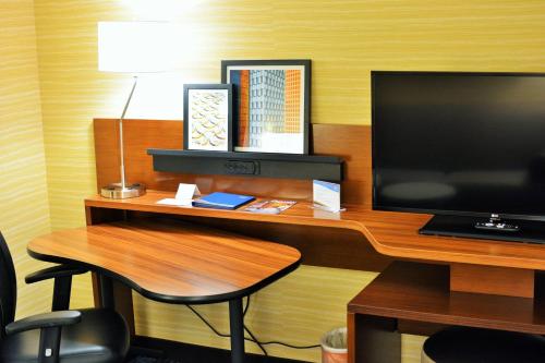 Fairfield Inn & Suites by Marriott Omaha Northwest - image 6