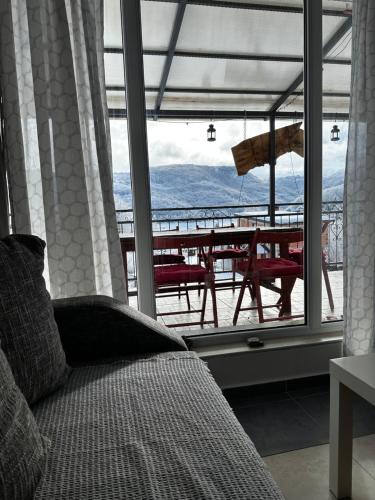 Vila Boshkovski, Mavrovo-Nationalpark