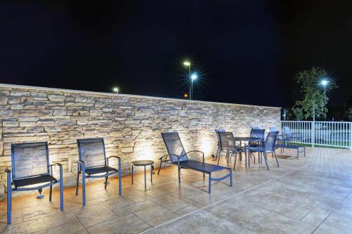 Fairfield Inn & Suites by Marriott Houston NASA/Webster - image 3