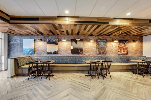 餐飲選擇, Fairfield by Marriott Inn & Suites Bardstown in 巴茲敦