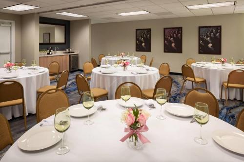 Fairfield by Marriott Inn & Suites Napa American Canyon - 회의실/연회장