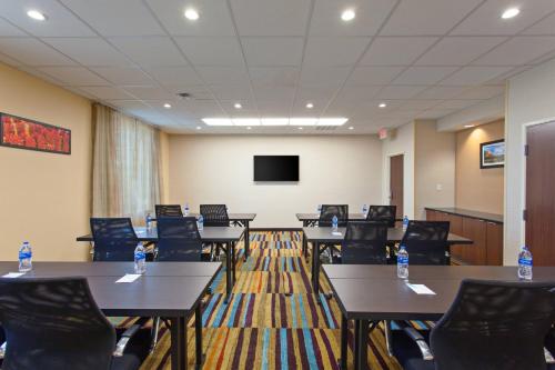 Fairfield Inn & Suites by Marriott Tucumcari - image 14
